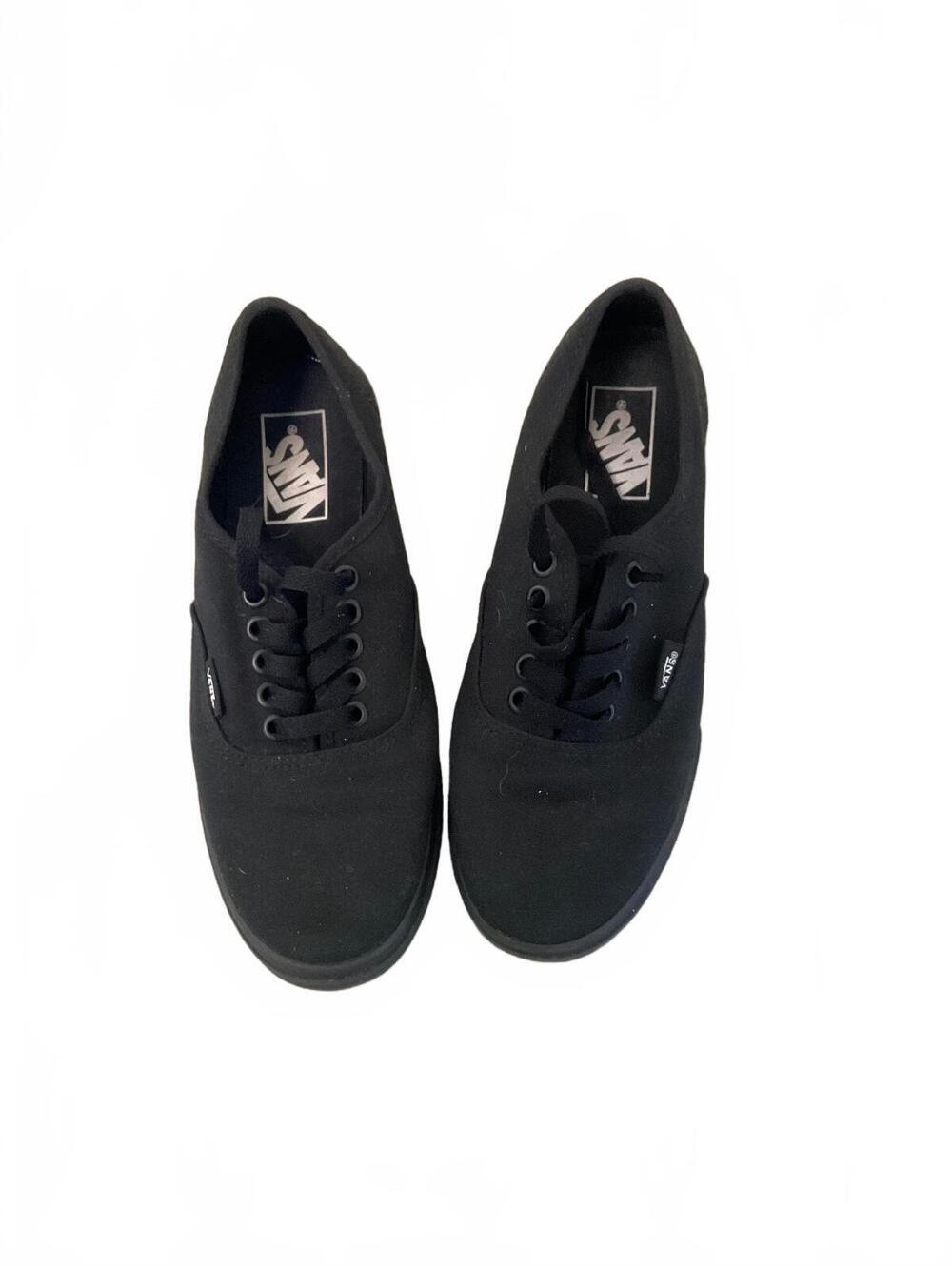 Vans Black Lace Up Low Top Sneakers Sz 7